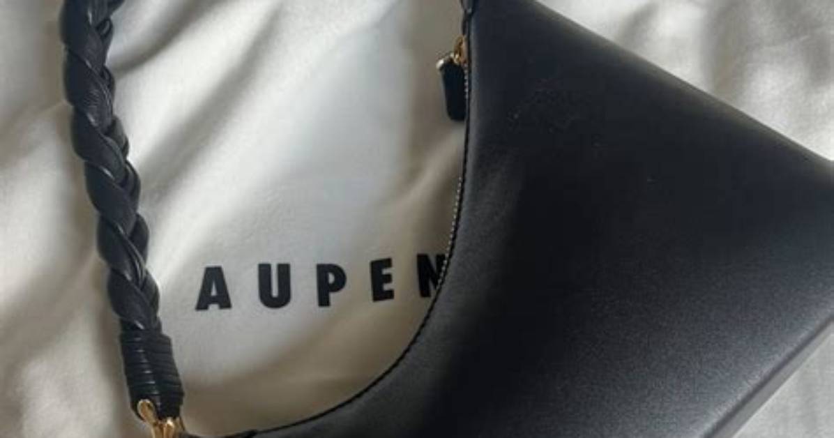 A Journey into Style: the Aupen Nirvana Bag