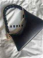 A Journey into Style: the Aupen Nirvana Bag