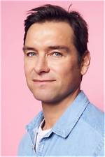 Antony Starr's Captivating Debut in 2003
