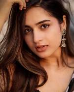 Ayesha Khan: a Multifaceted Star of the Entertainment Industry