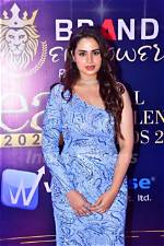 Ayesha Khan Awards: Celebrating the Achievements of a Stellar Actress