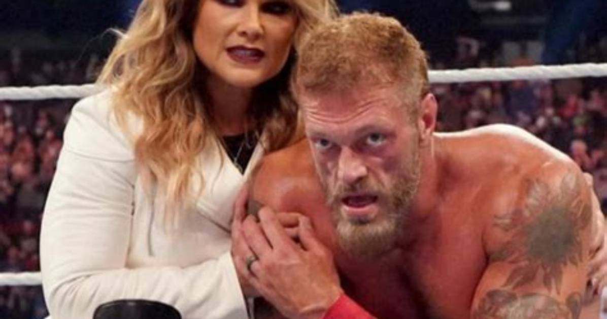 Beth Phoenix Height, Husband & Wrestling Career