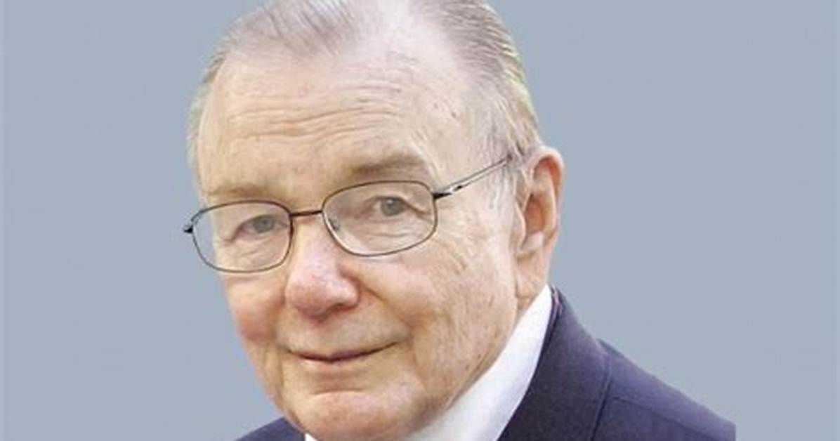 Bill Bidwill Bio, Wiki, Age, Family, Wife, Children, Death, Chicago Cardinals, and Net Worth.