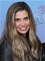 Blogpaper | Danielle Fishel – American Actress and Author