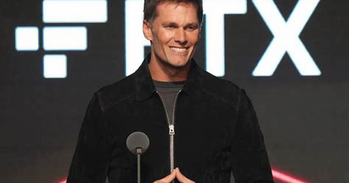 Brady Got Botox: Nfl Twitter Confused on 44 Year Old Tom Brady Lookingsignificantly Younger T