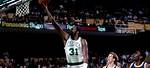 Cedric Maxwell Takes a Hilarious Dig at Lakers Legend James Worthy as Celtics Chase Record 18 Nba Ch