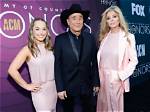 Clint Black – Bio, Wife, Daughter, Family, Age, Net Worth, Height