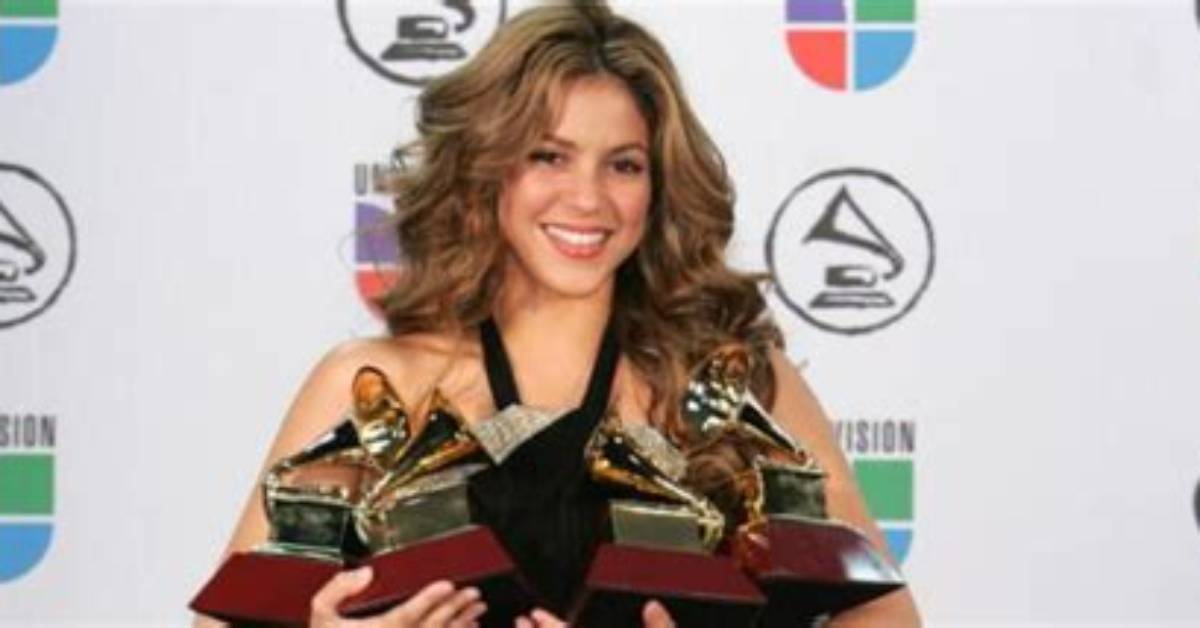 Cul Es El Coeficiente Intelectual De Shakira? Celebrity. Fm