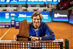 Discover the Inspiring Role of Nicolas Jarry's Wife in His Success