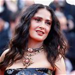 Discovering Salma Hayek's Patrimonio: a Journey Through Her Wealth