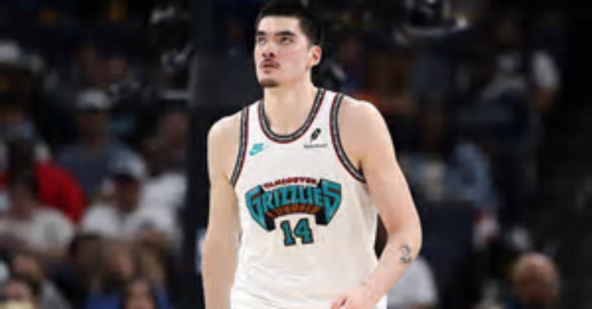 Discovering Zach Edey's Height in Feet: a Closer Look