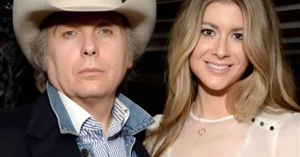Dwight Yoakam Biography, Age, Height, Wife, Net Worth, Family ·