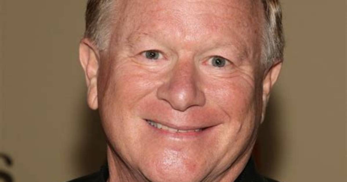 Eric Scott (Tv Actor) - Age, Birthday, Bio, Facts, Family, Net Worth, Height & More