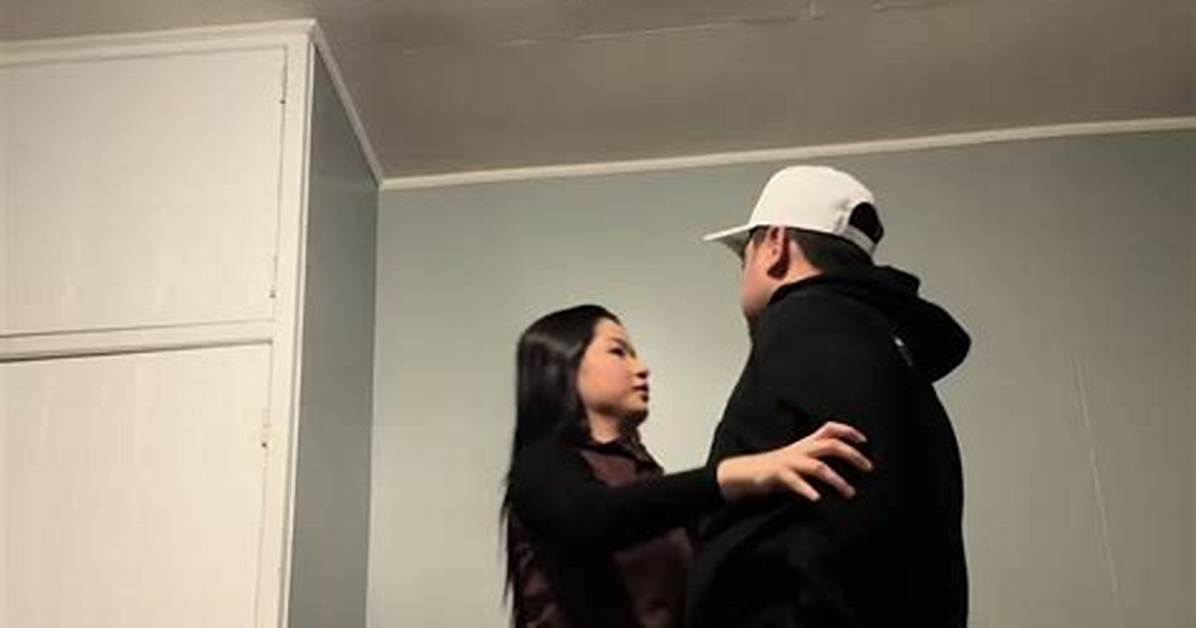 Exploring Age Difference and Relationship Dynamics