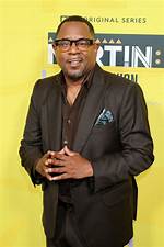 Exploring Martin Lawrence's Height in Feet: a Closer Look
