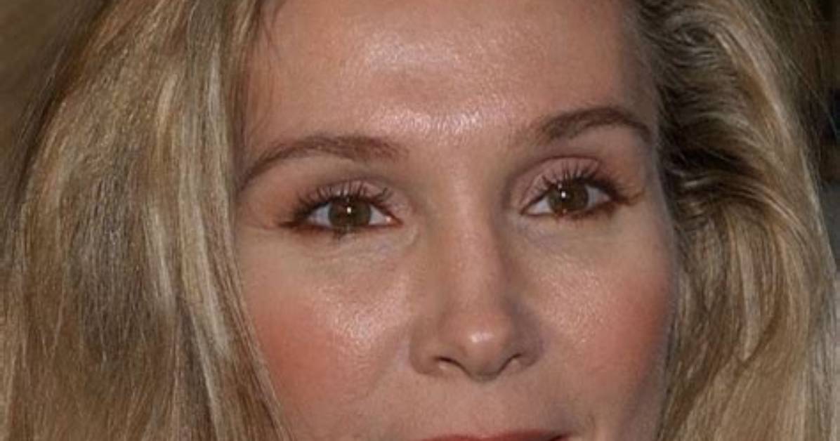 Exploring the Current Age of Cynthia Rhodes: How Old Is She Today?