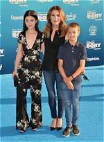 Exploring the Lives of Jane Leeves' Children and Their Ages
