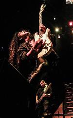 Exploring the Mastery of Antonio Malmsteen Playing Guitar