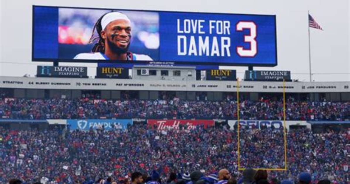 Fans Across the Globe Rejoice as Damar Hamlins First Visuals Since Dramaticcollapse Emerge ·