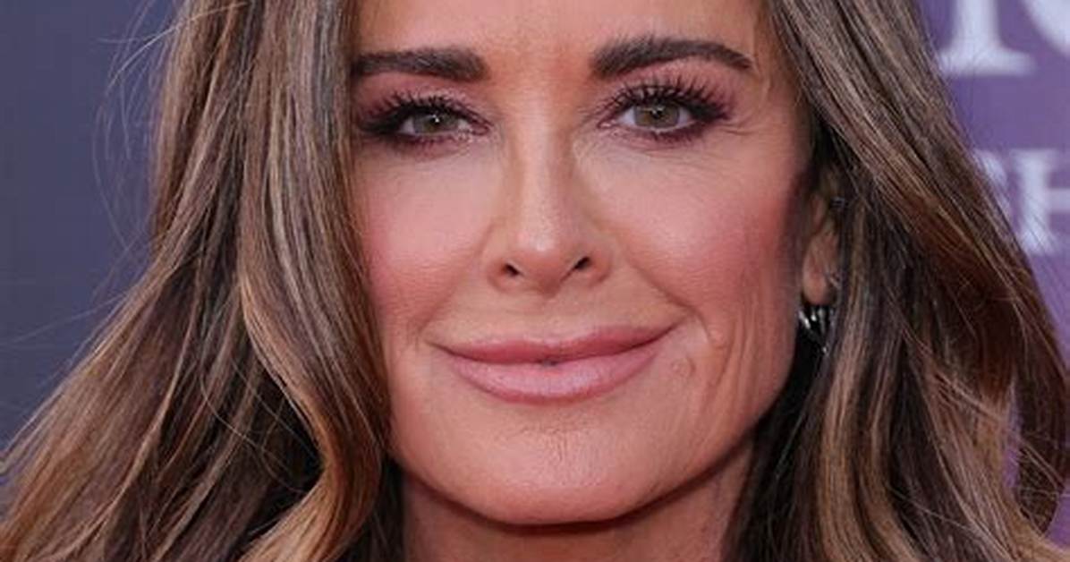 Fans Wonder If Kyle Richards Has a New Husband After Star Shares Sweet Pic with Bff Justin Sylvester