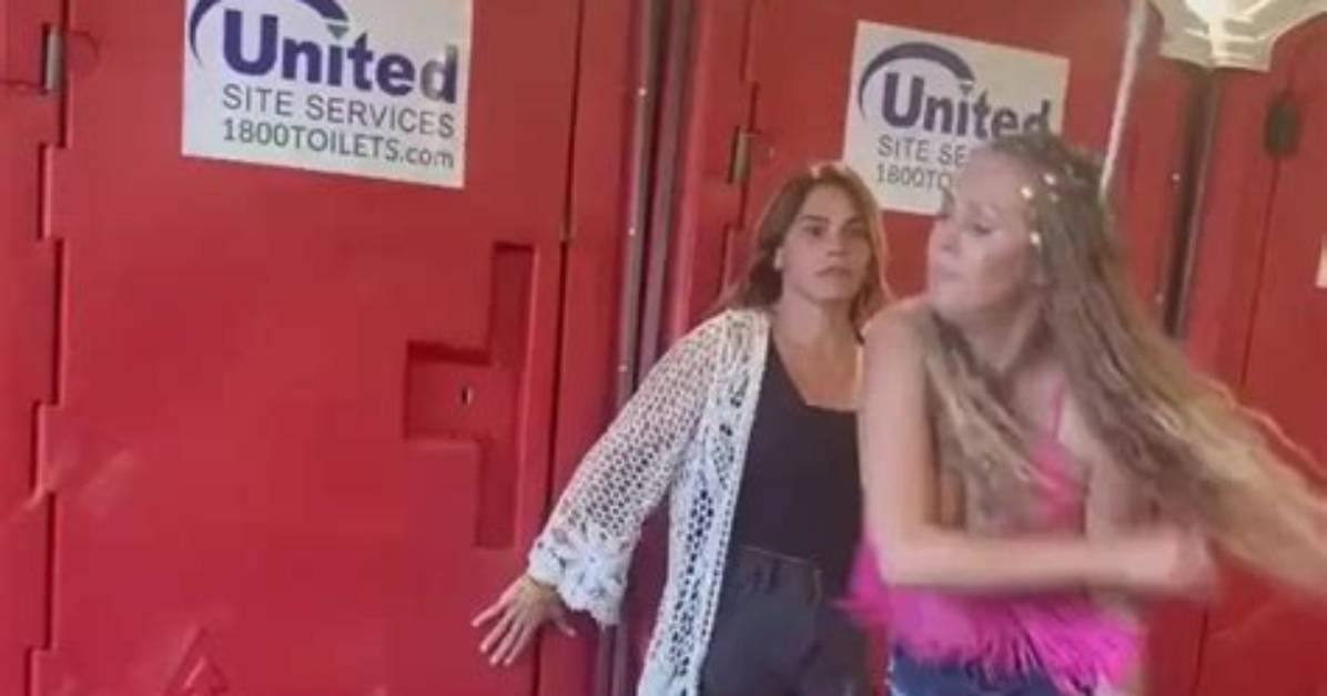 Girls Get in Wild Porta-Potty Brawl at Morgan Wallen Show Inside Mlb