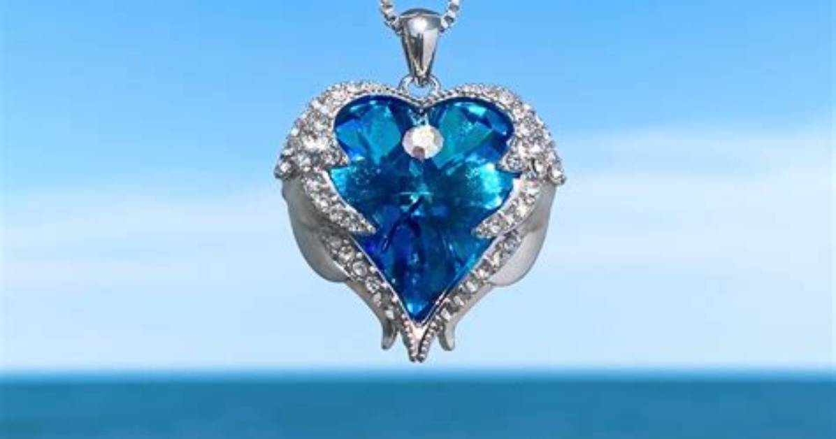 Heart of the Ocean Necklace: a Timeless Symbol of Love and Elegance