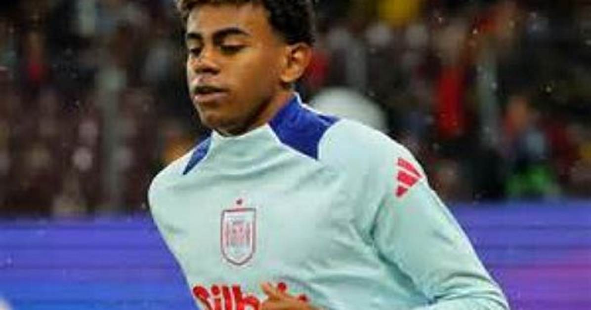 How Much Does Lamine Yamal Earn: Unveiling His Monthly Salary
