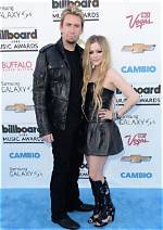 How Tall Is Chad Kroeger?