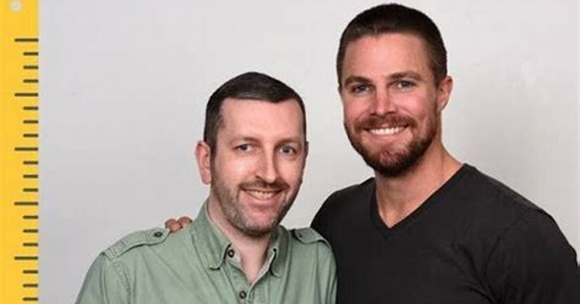 How Tall Is Stephen Amell