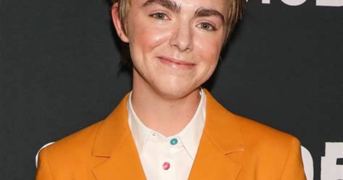 Is Elsie Fisher Non-Binary? All the Details About Their Gender Identity