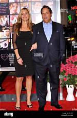 Is Jon Lovitz Married? Find out Now
