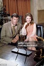 Is Mariette Hartley Ever Married? Unveiling the Truth