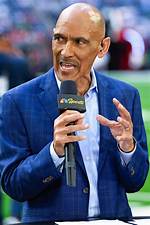 Is Tony Dungy Still on Sunday Night Football?