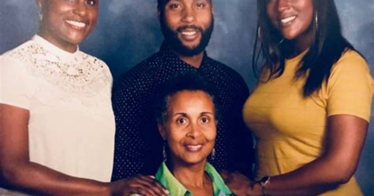 Issa Rae's Siblings' Role in Her Success