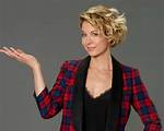 Jenna Elfman Biography, Age, Height, Husband, Net Worth, Family ·