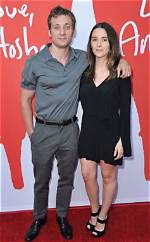 Jeremy Allen White Height, Weight, Age, Girlfriend, Family, Biography