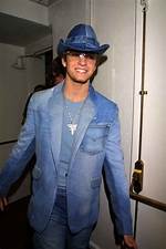 Justin Timberlake's Denim Suit Style: Steal His Look