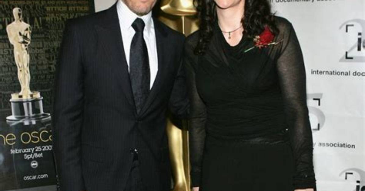 Kadim Al Sahir Wife Sarah, Engaged and Wedding Photos on Instagram