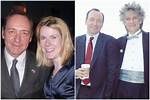 Kevin Spacey's Sister: Unveiling the Sibling Connection