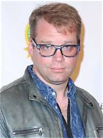 Kiff Vandenheuvel- Net Worth, Age, Ethnicity, Wife, Height, Career |