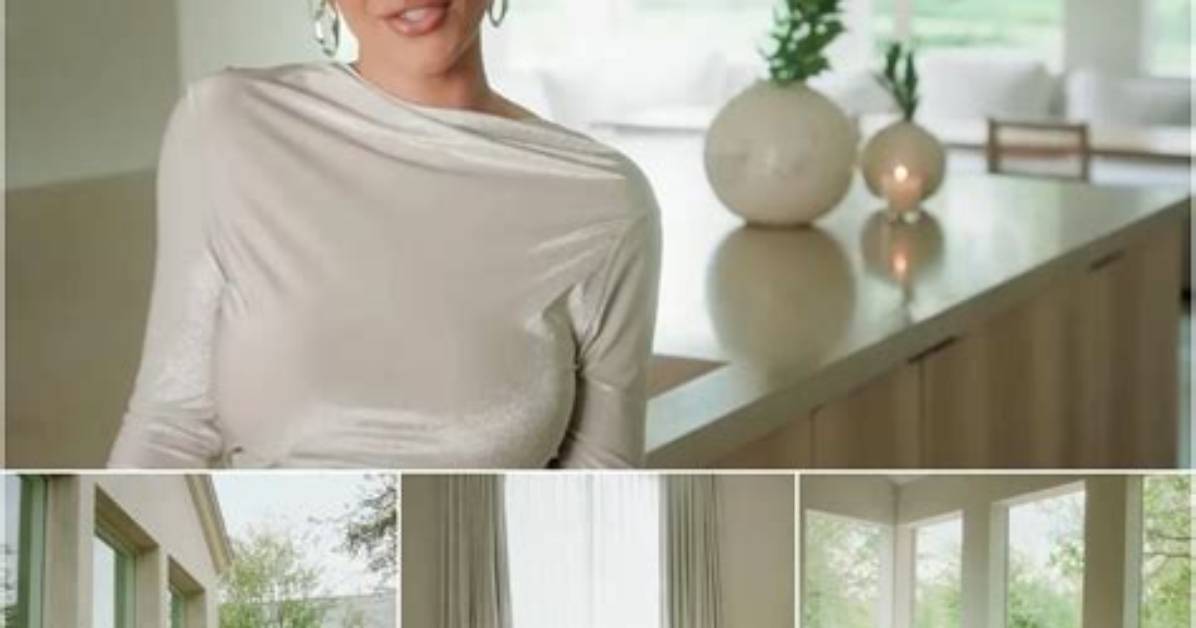 Kim Kardashian Take Us Inside Her Luxury Private Jet with a King Bed Thu 2 June 2022 13:53 E ·