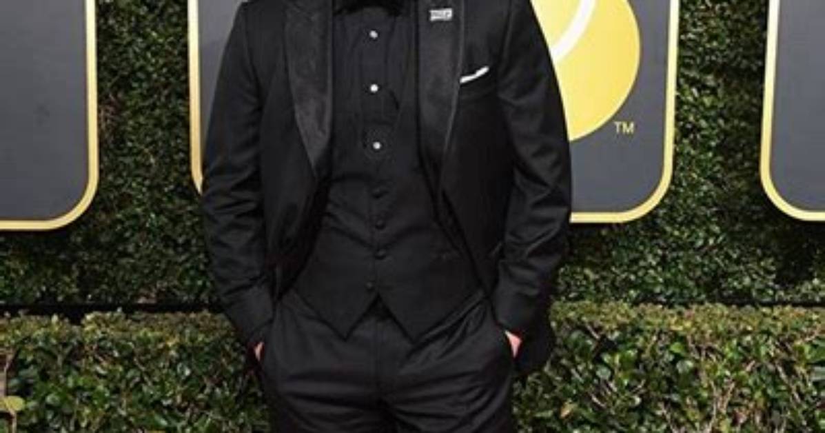 Know About David Harbour's Height, Weight, and Smoking Habit