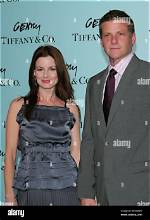 Laura Leighton – Bio, Age, Children, Husband, Family, Net Worth, Fast Facts
