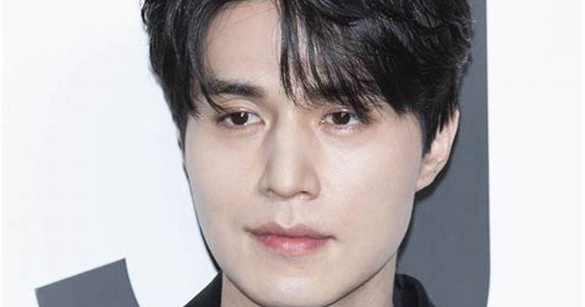 Lee Dong Wook: Is the Actor Finally off the Market?
