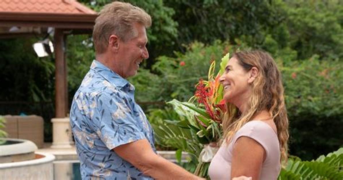 Leslie Is Doing Just Fine After Her Golden Bachelor Heartbreak