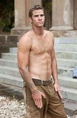 Liam Hemsworth Biography Height Weight and Everything