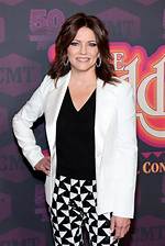 Martina Mcbride Height Weight Net