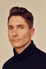 Matthew Maccaull: the Rising Star in the Entertainment Industry