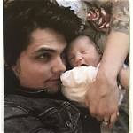 Meet Bandit Lee Way Photos of Gerard Ways Daughter with Wife Lyn-Z