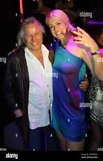 Nygard: a Journey Through Controversy and Fashion